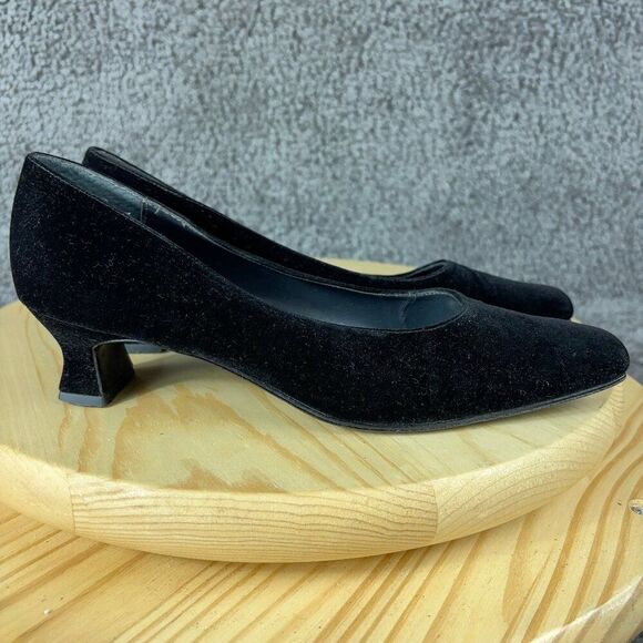 Mootsies Tootsies Beauty Kitten Heel Pumps Womens Size 8 Velvet Square Toe Shoes - Picture 4 of 10